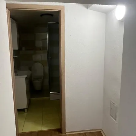 شقة Apartma Elza Tržič