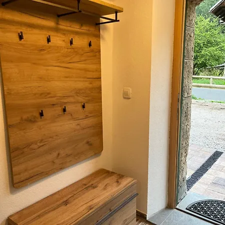 Apartma Elza *